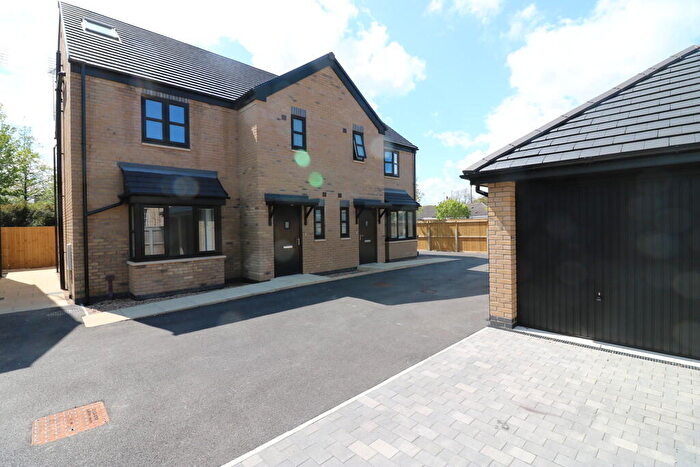 3 Bedroom Semi-Detached House To Rent In Avocet Road, Welton Road, Brough, HU15