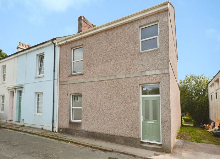 3 Bedroom End Terrace House For Sale In Meavy Avenue, Plymouth, Devon, PL5