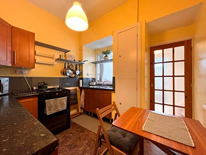 2 Bedroom Cottage To Rent In Fieldgate Lane, Kenilworth, CV8