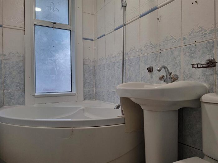 3 Bedroom End Terrace House To Rent In Caulfield Road, London, E6