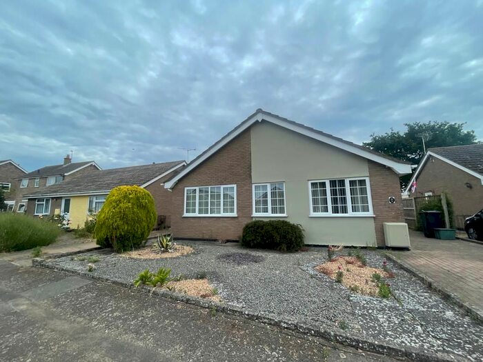 3 Bedroom Bungalow To Rent In Hatchcroft Gardens, Elmstead Market, Colchester, CO7