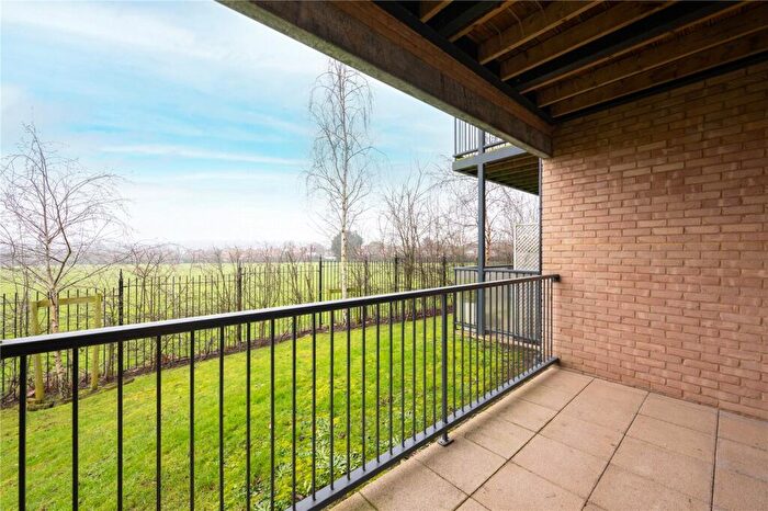 2 Bedroom Apartment For Sale In Swannell Way, London, NW2