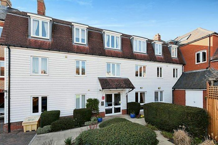 1 Bedroom Property To Rent In Roche Close, Rochford, SS4