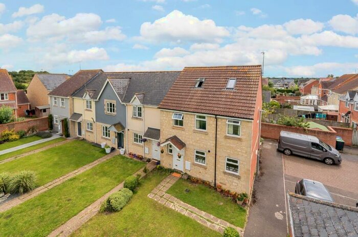 4 Bedroom End Of Terrace House For Sale In Stockham Close, Cricklade, SN6