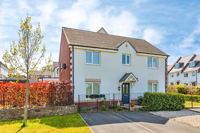 4 Bedroom Detached House For Sale In Hollyhock Crescent, Newton Abbot, TQ12