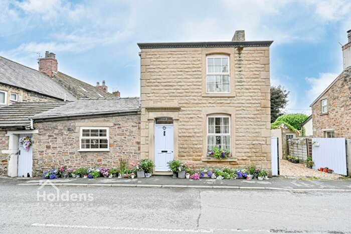 2 Bedroom Cottage For Sale In Blackburn Road, Ribchester, PR3