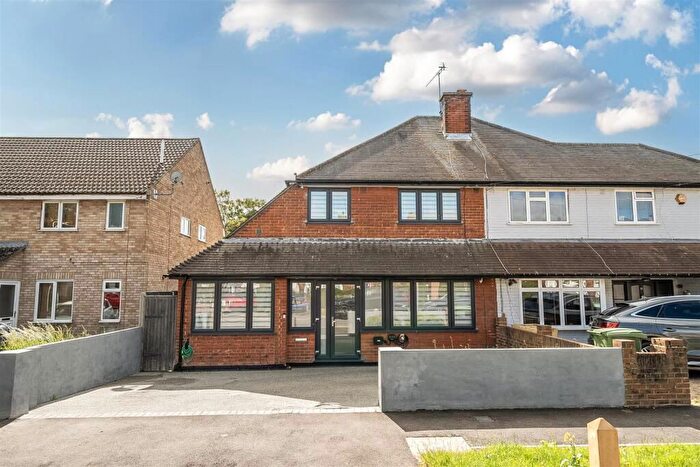 3 Bedroom Semi Detached House For Sale In Cedar Avenue, Ruislip, HA4