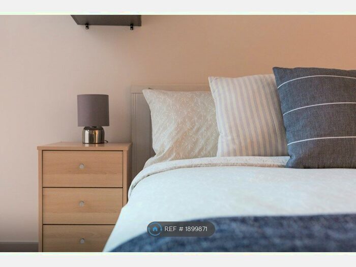 1 Bedroom Flat To Rent In The Oxygen, London, E16