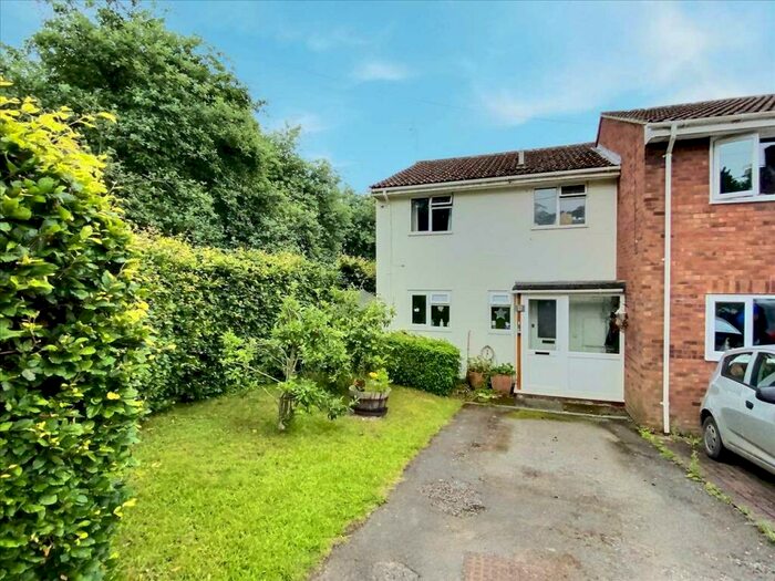 3 Bedroom End Of Terrace House For Sale In Etwall, Quarley, SP11