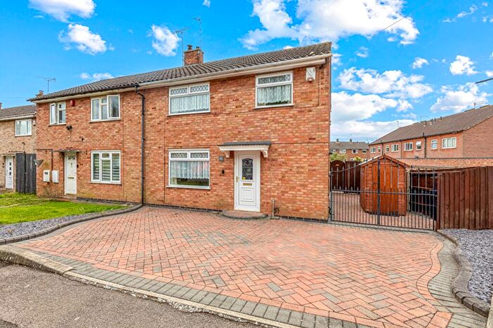3 Bedroom Semi Detached House For Sale In Davenport Road, Wigston, LE18