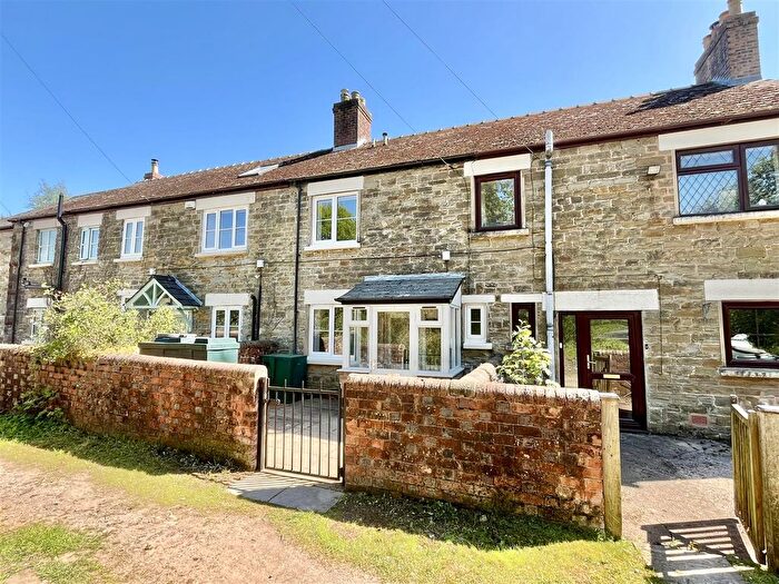 2 Bedroom Cottage For Sale In Plump Hill, Mitcheldean, GL17