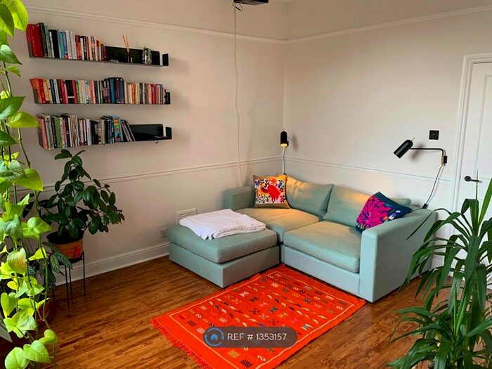 2 Bedroom Flat To Rent In Ladbroke Grove, London, W10