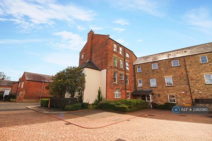 2 Bedroom Flat To Rent In Olivers Mill, Morpeth, NE61
