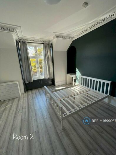 5 Bedroom Flat To Rent In Leslie Terrace, Aberdeen, AB25