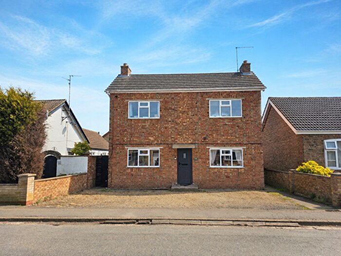 2 Bedroom Detached House For Sale In Cemetery Road, Whittlesey, Peterborough, Cambridgeshire, PE7