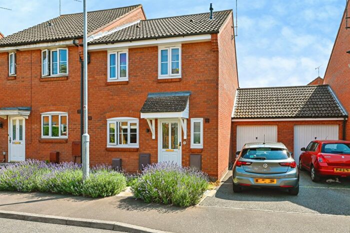 3 Bedroom Semi-Detached House For Sale In Seaman Drive, King's Lynn, PE30