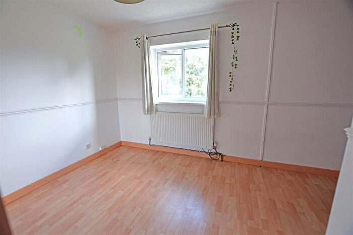 2 Bedroom Property To Rent In Oakridge, Thornhill, CF14