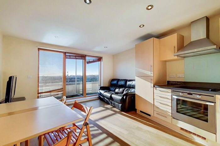 2 Bedroom Flat To Rent In Durnsford Road, Wimbledon, SW19