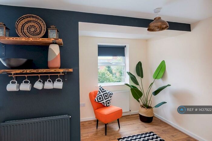 1 Bedroom Flat To Rent In Causeway, Banbury, OX16