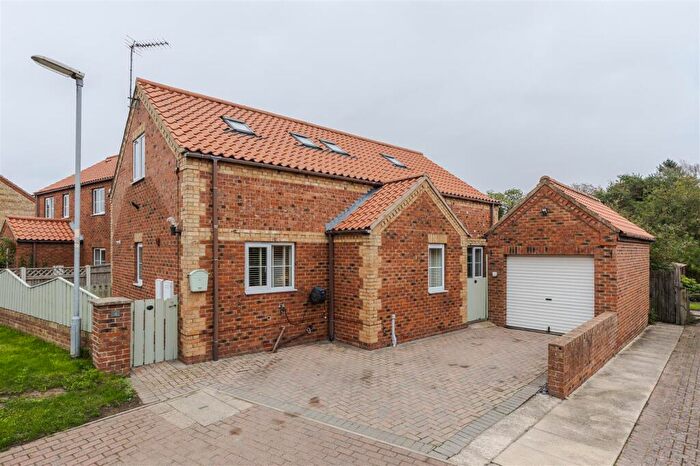 4 Bedroom Detached House For Sale In Old Chapel Court, Waddingham, DN21