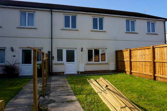 3 Bedroom Terraced House To Rent In Ffynnon Y Waun, Ponthenry, Llanelli SA15