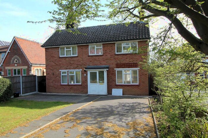 3 Bedroom House To Rent In Hall Lane, Brentwood, CM15