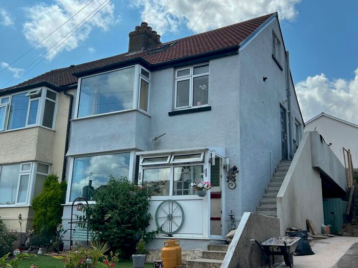 2 Bedroom Maisonette To Rent In The Greebys, Paignton, TQ3