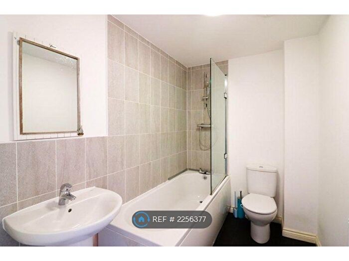 4 Bedroom Semi-Detached House To Rent In Celia Street, Manchester, M8