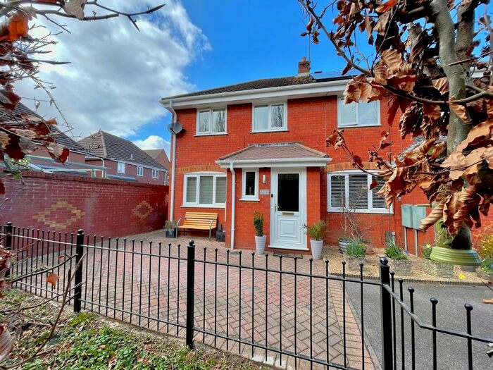 3 Bedroom Semi-Detached House To Rent In Coriander Way, Whiteley, Fareham, PO15