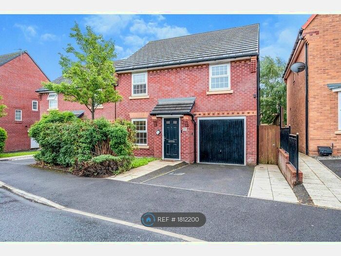 4 Bedroom Detached House To Rent In Cedar Gardens, Newton-Le-Willows, WA12