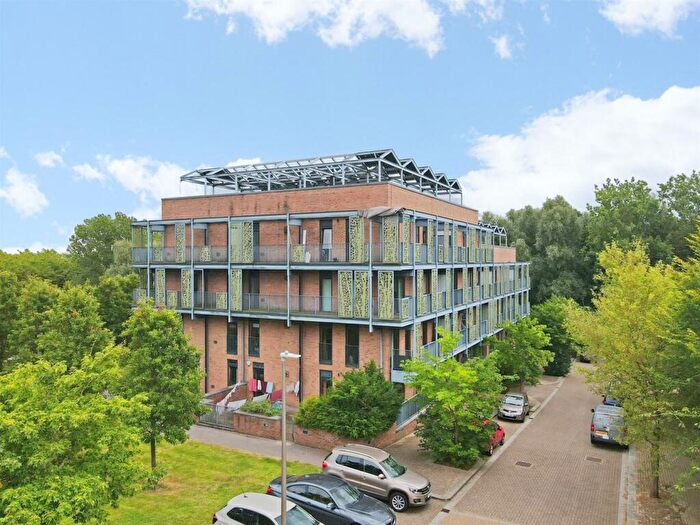 2 Bedroom Apartment For Sale In Dalgin Place, Campbell Park, Milton Keynes, MK9