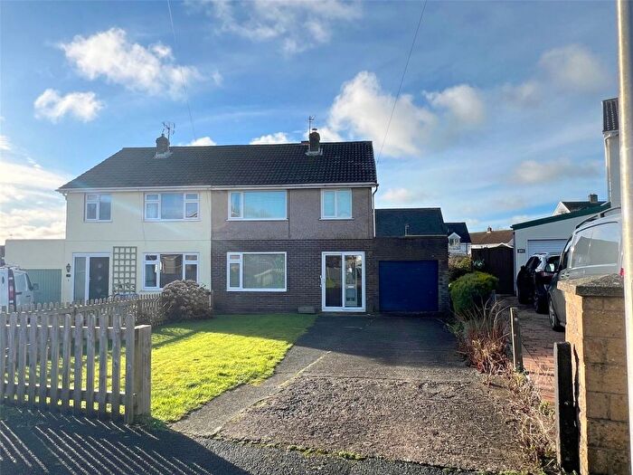 3 Bedroom Semi Detached House For Sale In Williamston Close, Haverfordwest, Pembrokeshire, SA61