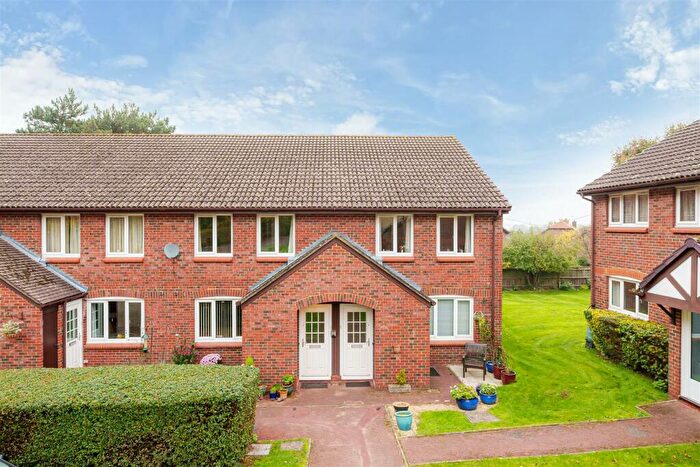 1 Bedroom Retirement Property For Sale In Acorn Drive, Wokingham, Berkshire, RG40