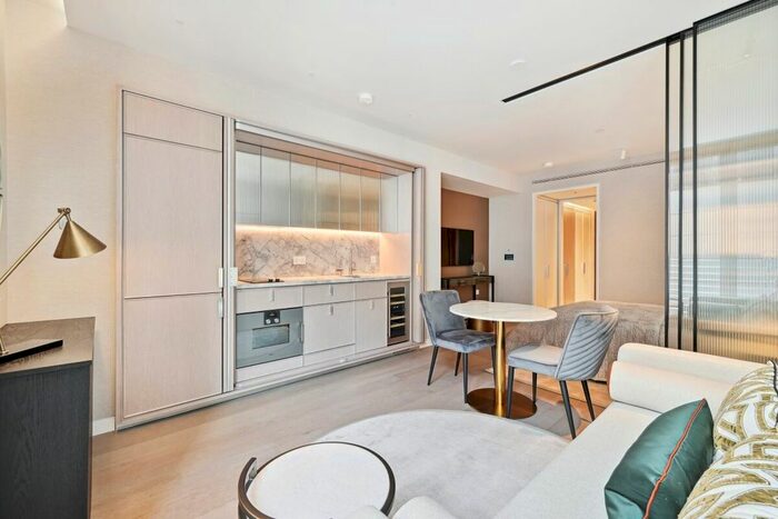 Studio To Rent In Hanover Square, London, W1S