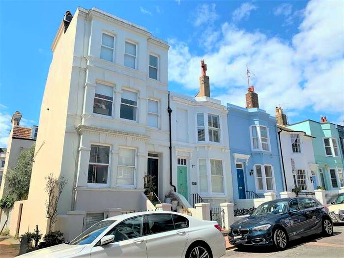 2 Bedroom Maisonette Flat For Sale In Borough Street City Centre, Brighton, BN1