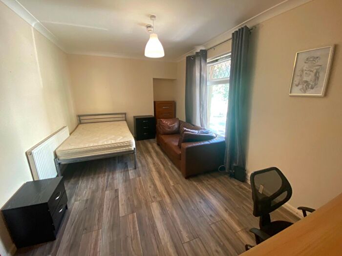 2 Bedroom Flat To Rent In First Floor Flat, Mansel Street, Swansea, SA1