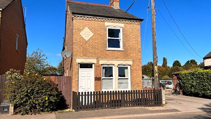 3 Bedroom Detached House For Sale In Rectory Road, Outwell, PE14
