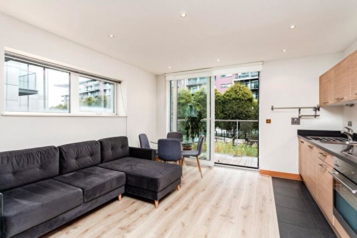 1 Bedroom Apartment To Rent In Eustace Building, Queenstown Road, London, SW11