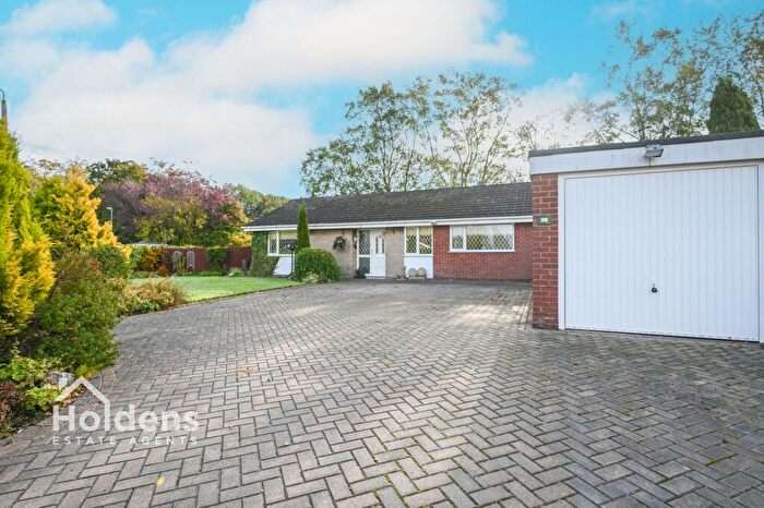 3 Bedroom Bungalow For Sale In School Field, Bamber Bridge, PR5