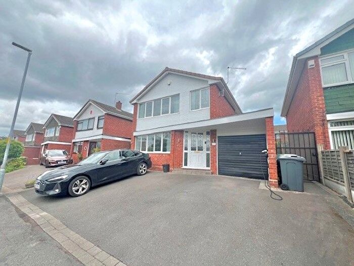 3 Bedroom Property To Rent In Penryn Close, Walsall, WS5