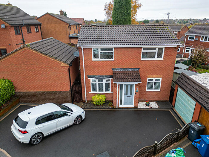 3 Bedroom Detached House For Sale In Nimbus, Dosthill, B77