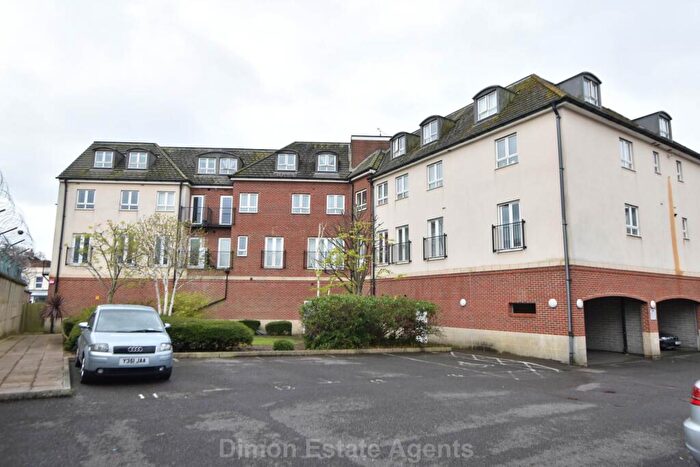 2 Bedroom Flat For Sale In Parry Court, Gosport, PO12