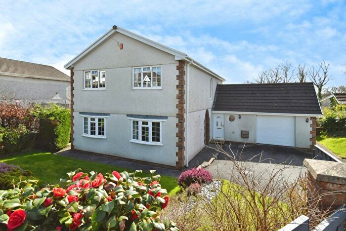 4 Bedroom Detached House For Sale In Kings Road, Llandybie, Ammanford, Carmarthenshire, SA18