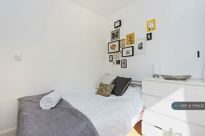 4 Bedroom Flat To Rent In Blackstock Road, London, N4