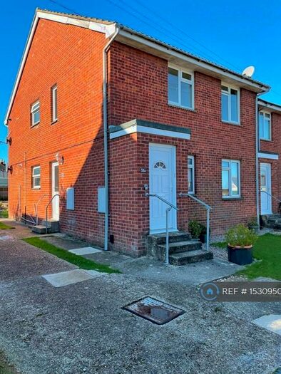 2 Bedroom Maisonette To Rent In Albany Road, Newport, PO30