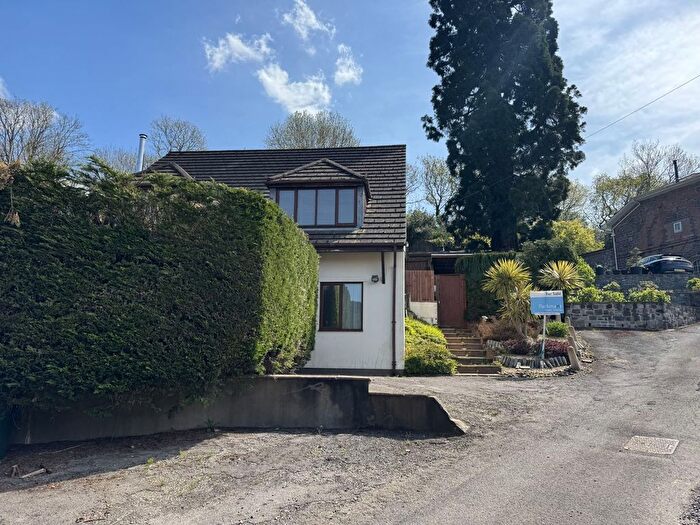 4 Bedroom Detached House For Sale In Church Road, Risca, NP11