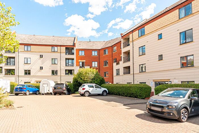 2 Bedroom Flat For Sale In Manor Gardens, Holloway, London, N7