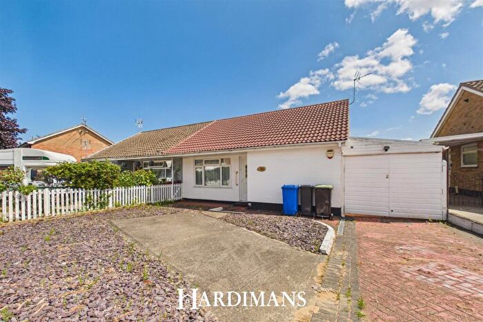 2 Bedroom Semi-Detached Bungalow For Sale In Pinewood Avenue, Lowestoft, NR33