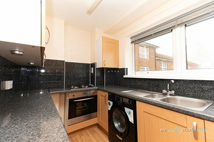 2 Bedroom Apartment To Rent In Brick Street, Crookes, S10