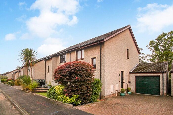 3 Bedroom Semi-Detached House For Sale In Orwell Place, Dunfermline, Fife, KY12